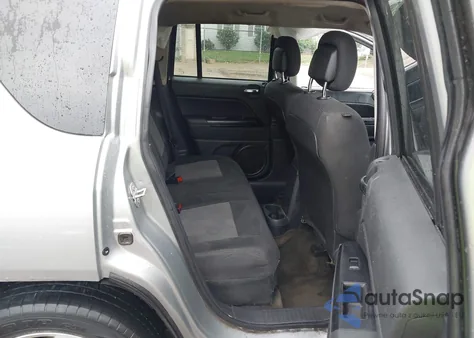 2016 Jeep Compass Sport from USA, damaged, VIN 1C4NJDBB8GD779563